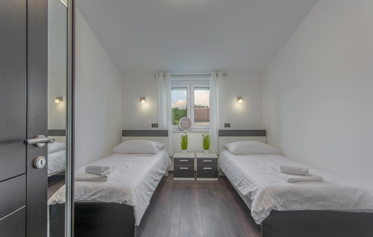 Silver Holiday House Vrvari Dış mekan fotoğraf
