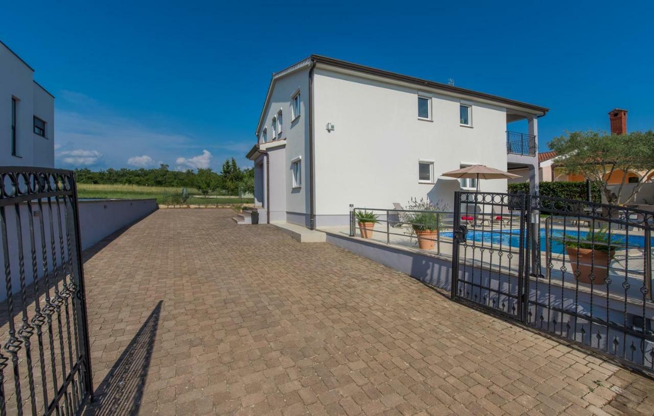 Silver Holiday House Vrvari Dış mekan fotoğraf